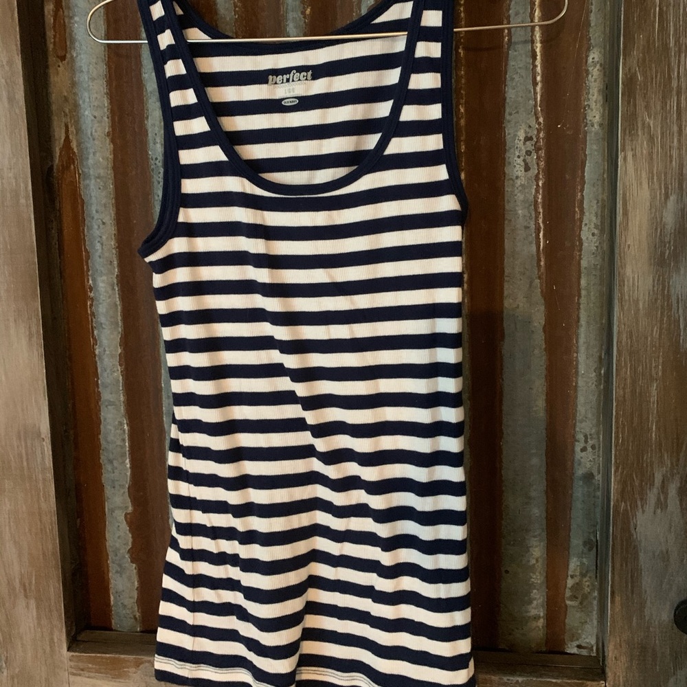 Old Navy perfect tank